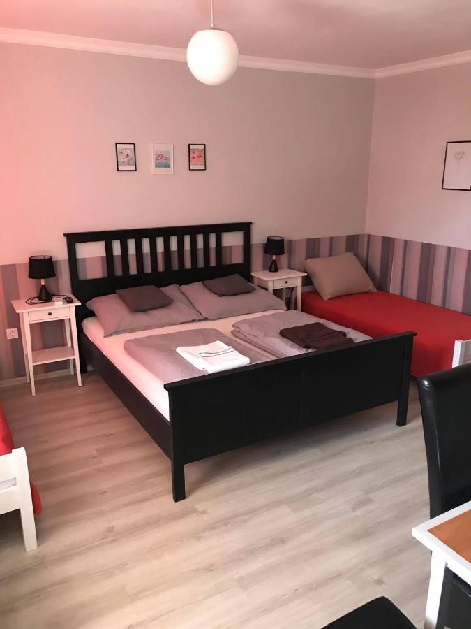 Hunyadi Panzio-Apartman Makó Eksteriør bilde