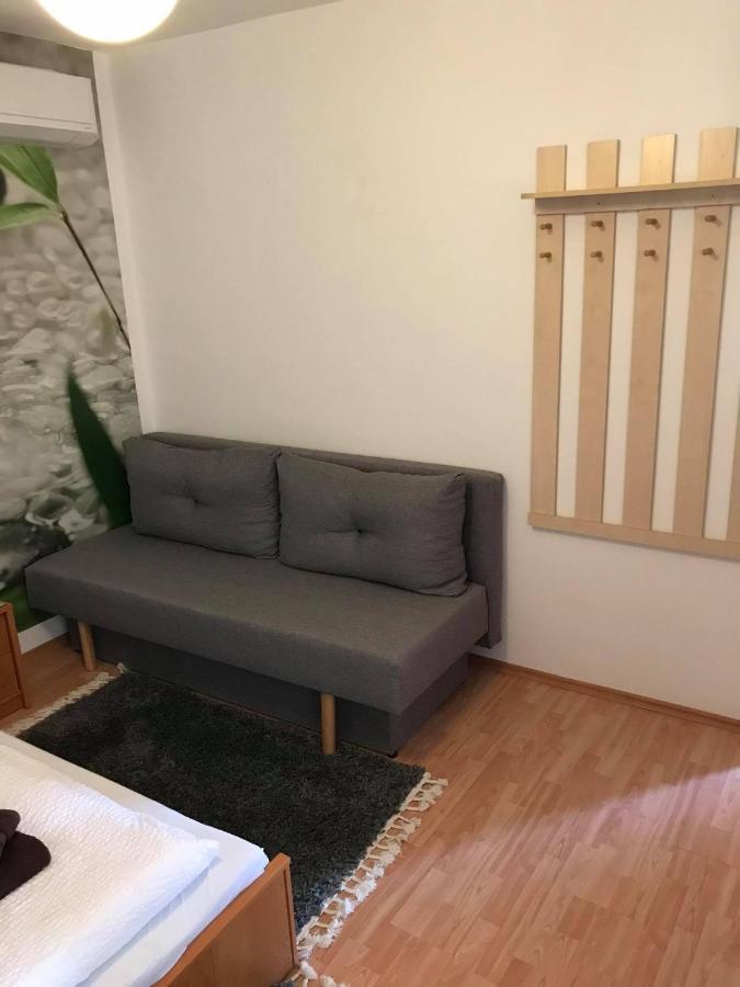 Hunyadi Panzio-Apartman Makó Eksteriør bilde