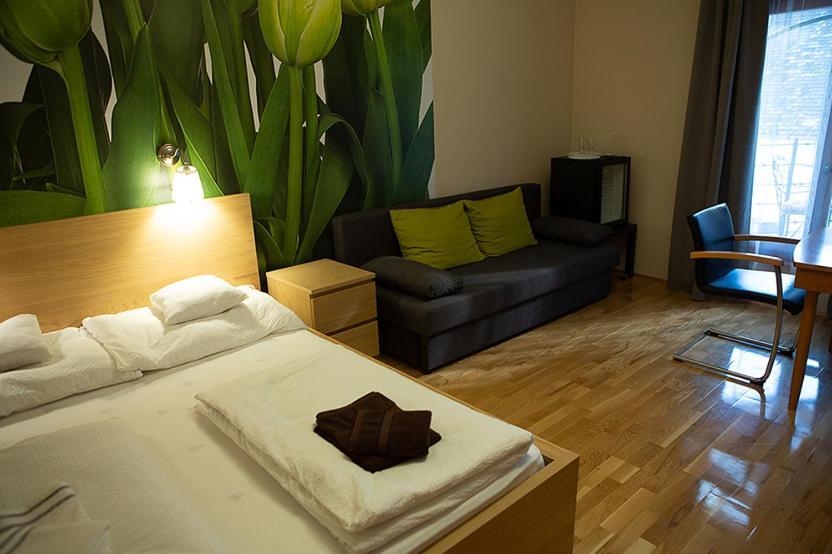 Hunyadi Panzio-Apartman Makó Eksteriør bilde
