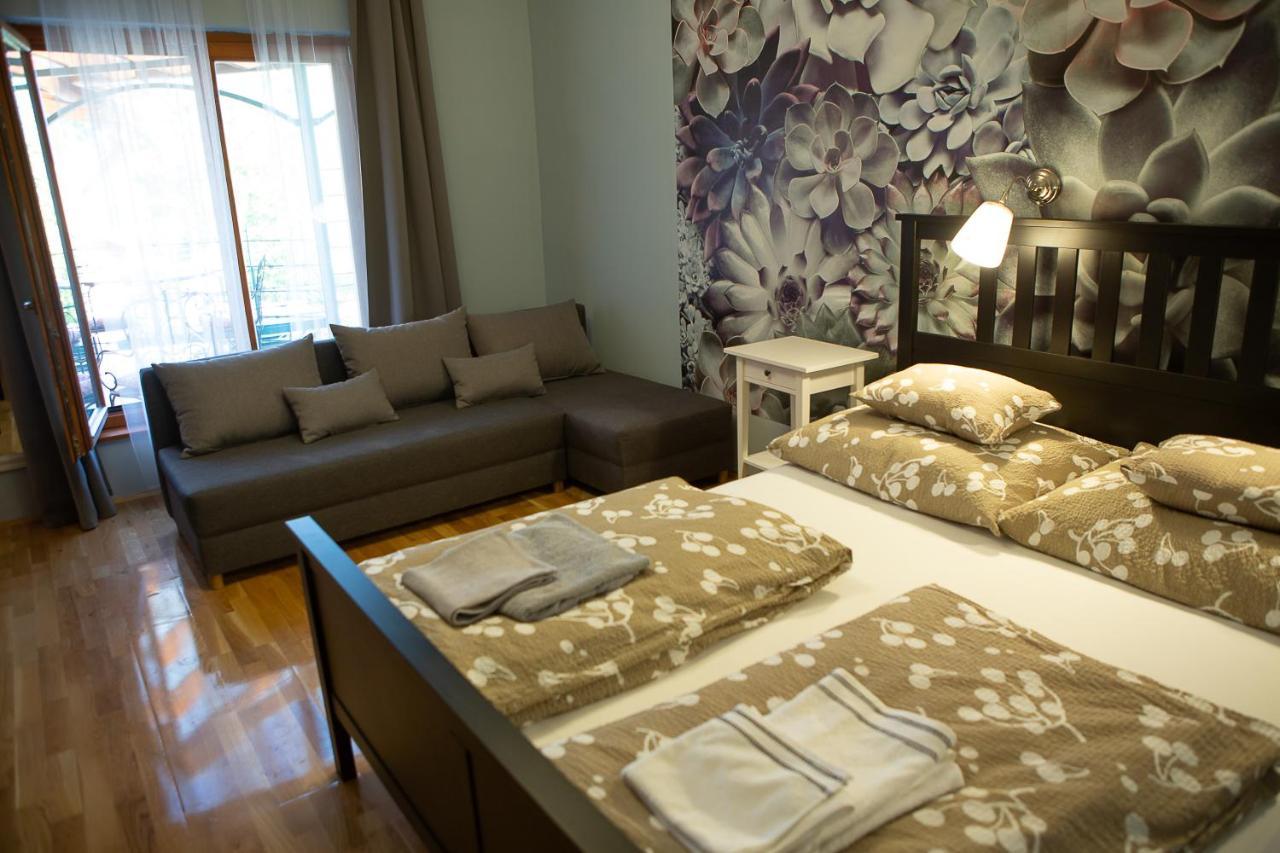 Hunyadi Panzio-Apartman Makó Eksteriør bilde