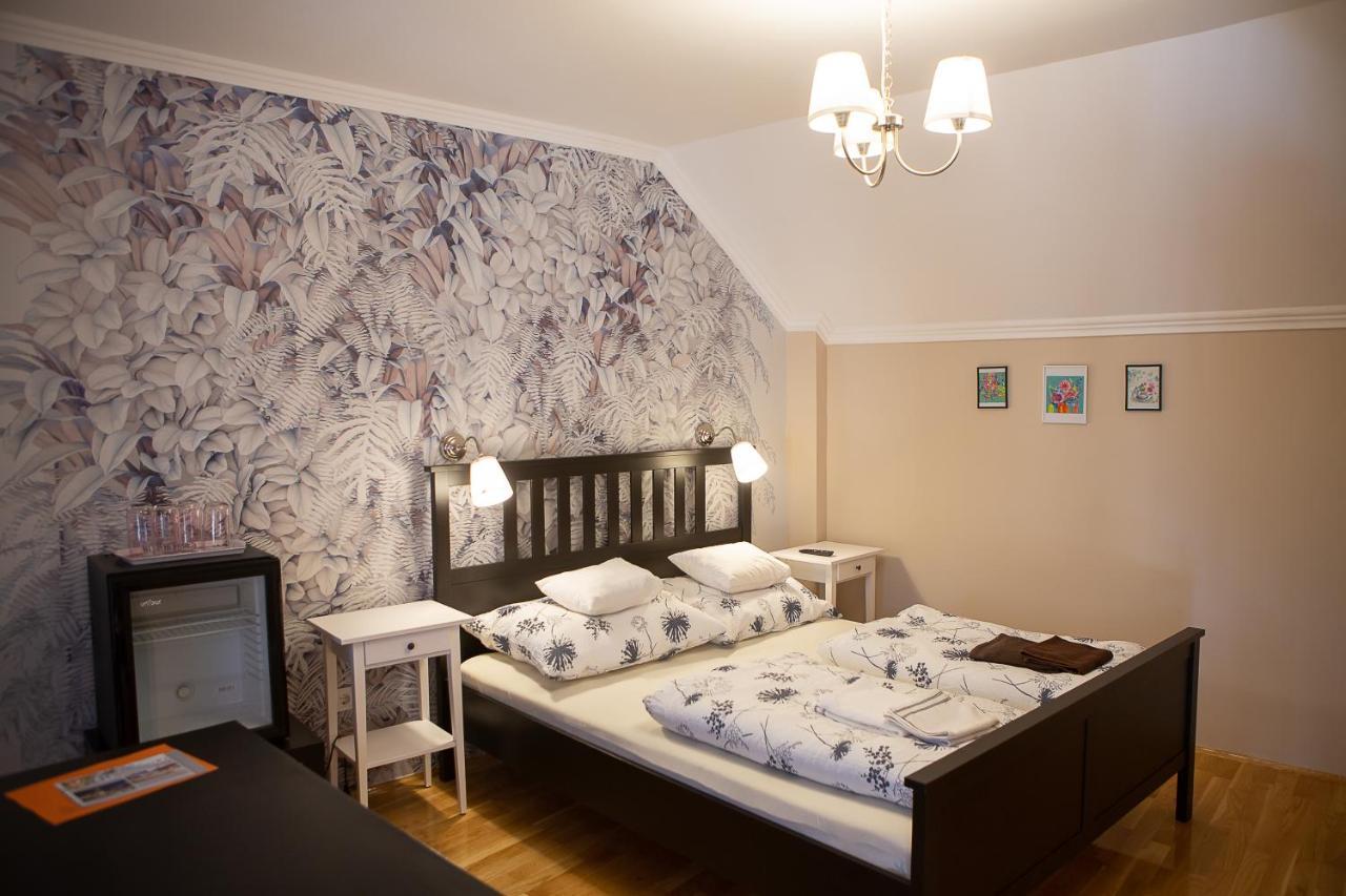 Hunyadi Panzio-Apartman Makó Eksteriør bilde