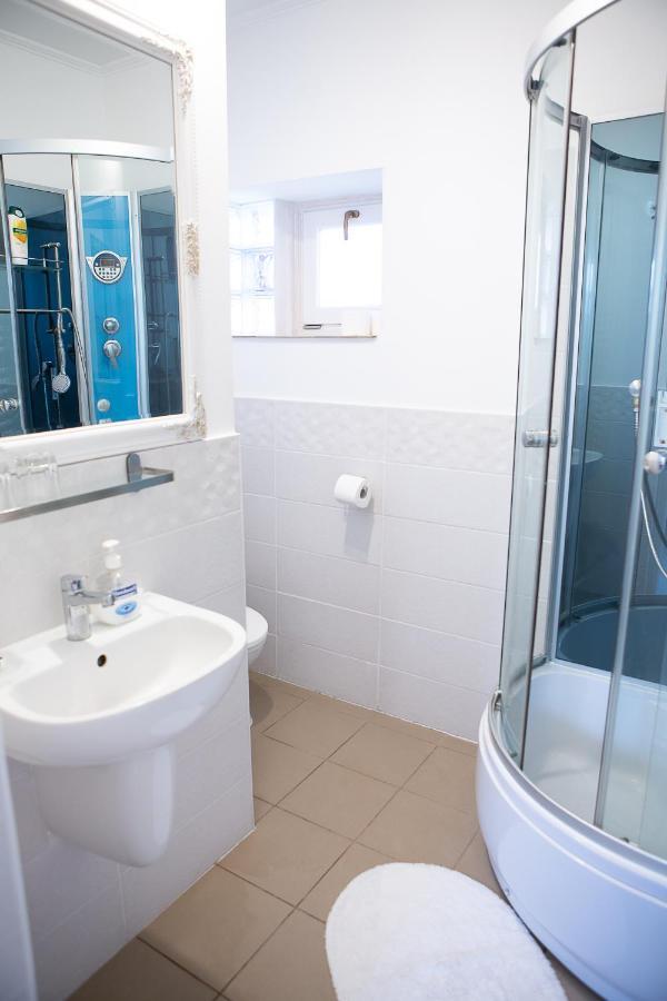 Hunyadi Panzio-Apartman Makó Eksteriør bilde